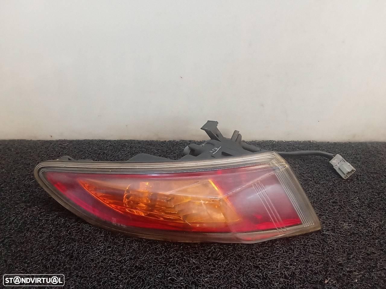 FAROLIM TRASEIRO ESQUERDO HONDA CIVIC 5 PUERTAS FK - 1