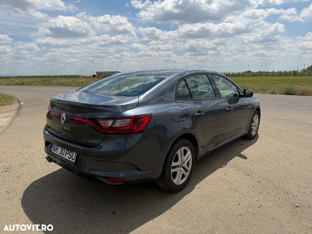 Renault Megane TCE GPF Zen - 4