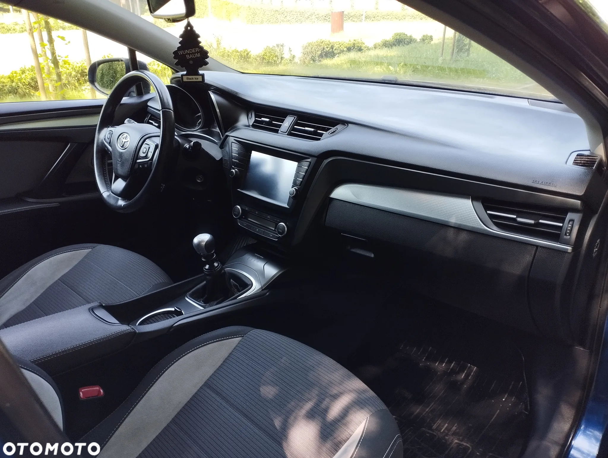 Toyota Avensis 2.0 D-4D Prestige - 28
