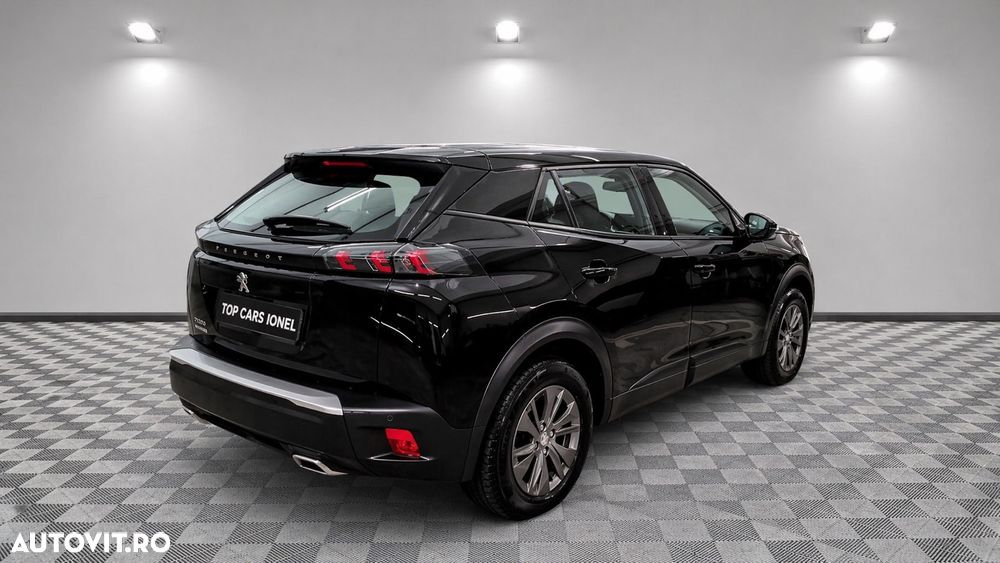 Peugeot 2008 1.2 L PureTech STT EAT8 Active - 5