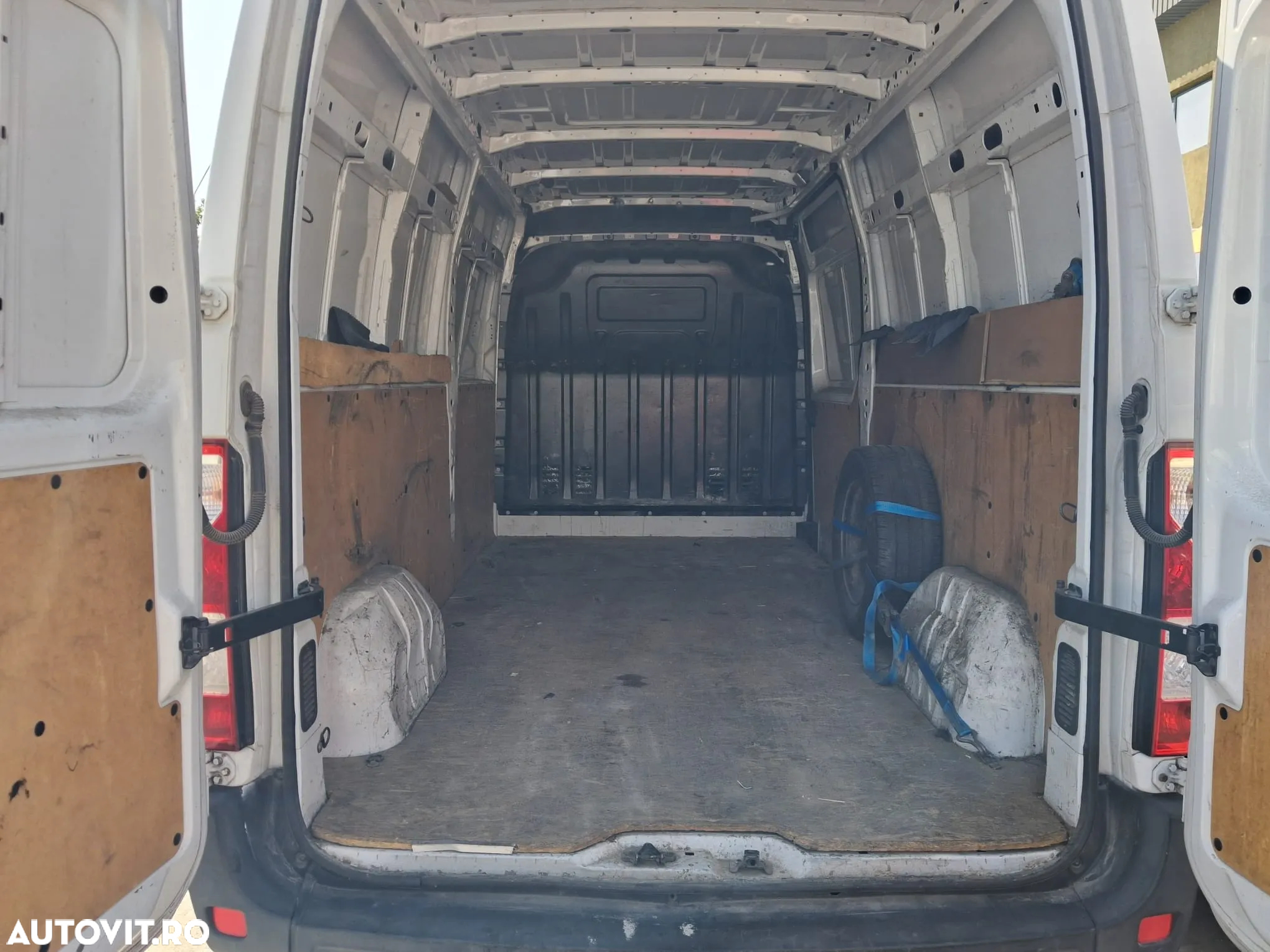 Renault Master Furgon - 5