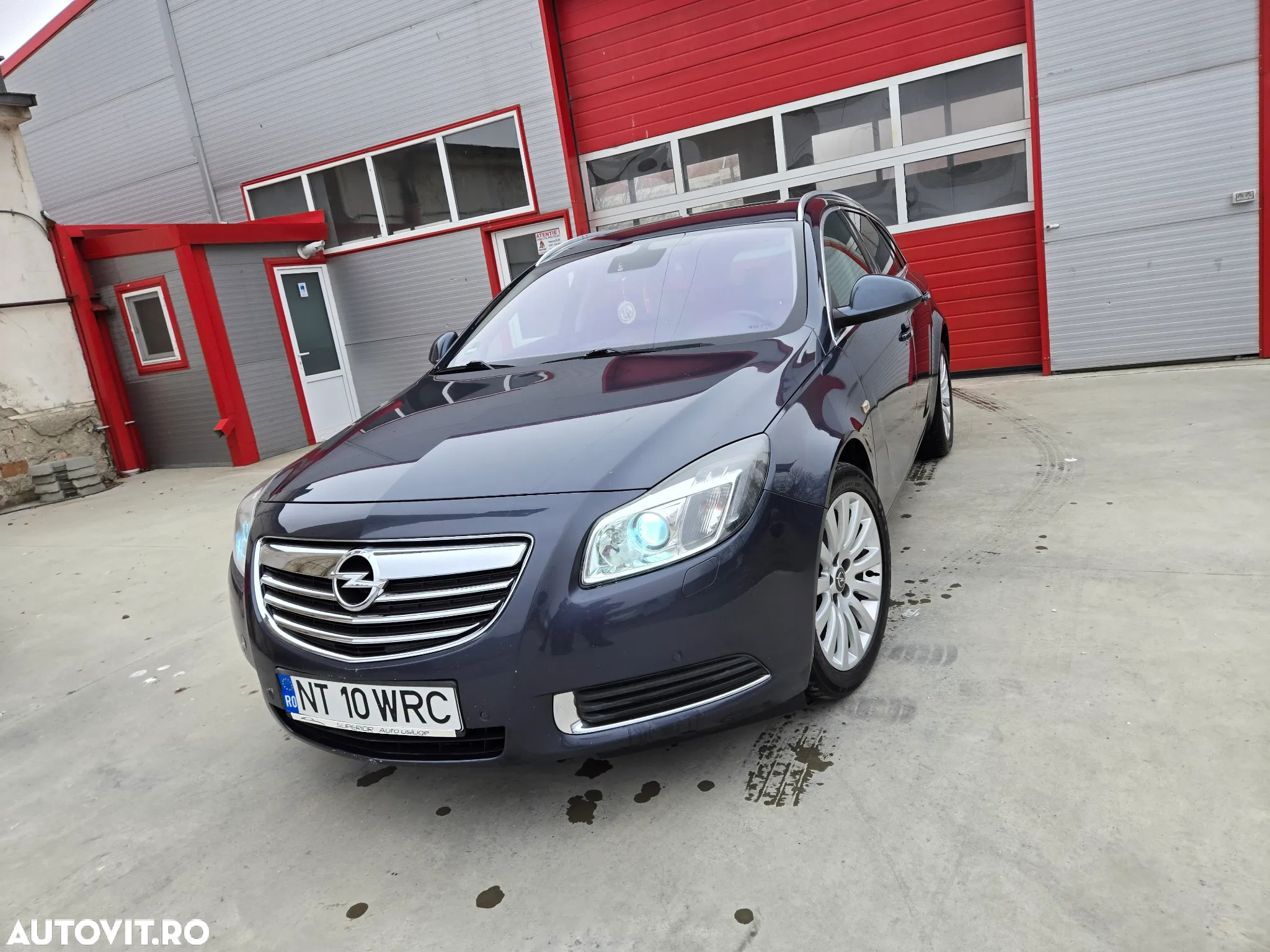 Opel Insignia 2.0 CDTI Sports Tourer Design Edition - 2