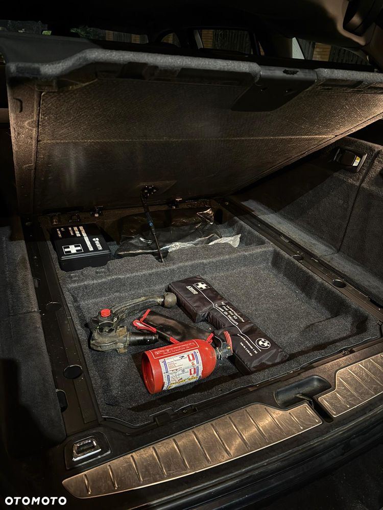 BMW Seria 5 530d - 32