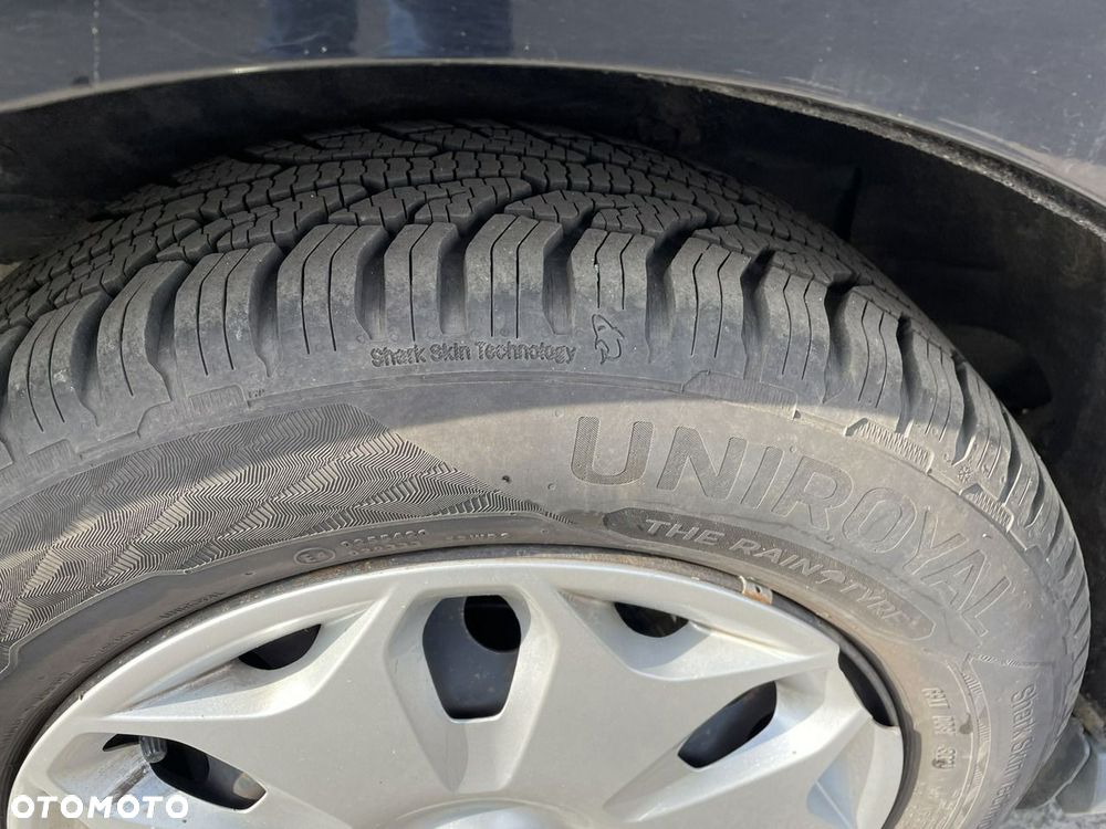Ford Tourneo Connect 1.6 TDCi Titanium - 28