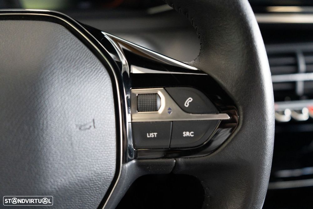 Peugeot 2008 PureTech 100 Stop&Start Allure - 19