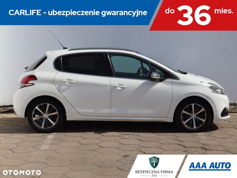 Peugeot 208 - 7