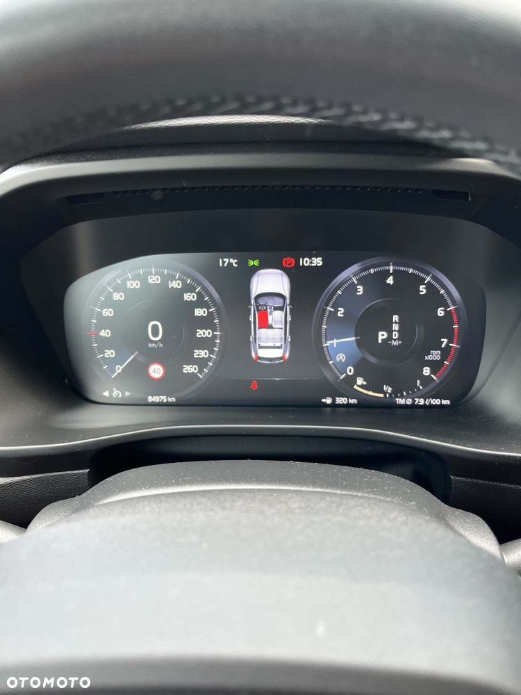 Volvo XC 40 - 4