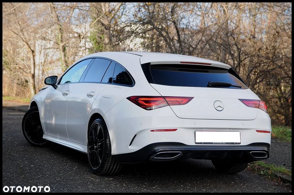 Mercedes-Benz CLA 180 AMG Line - 21