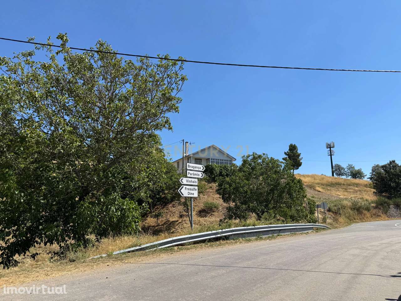 Casa Usada T5 e 2 casas de banho em Mofreita, Vinhais por 110.000€ - Grande imagem: 3/34