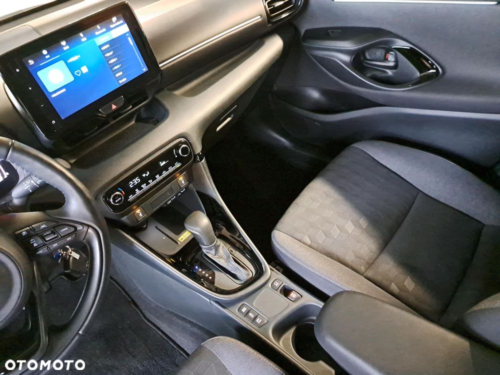 Toyota Yaris Hybrid 1.5 Style - 28