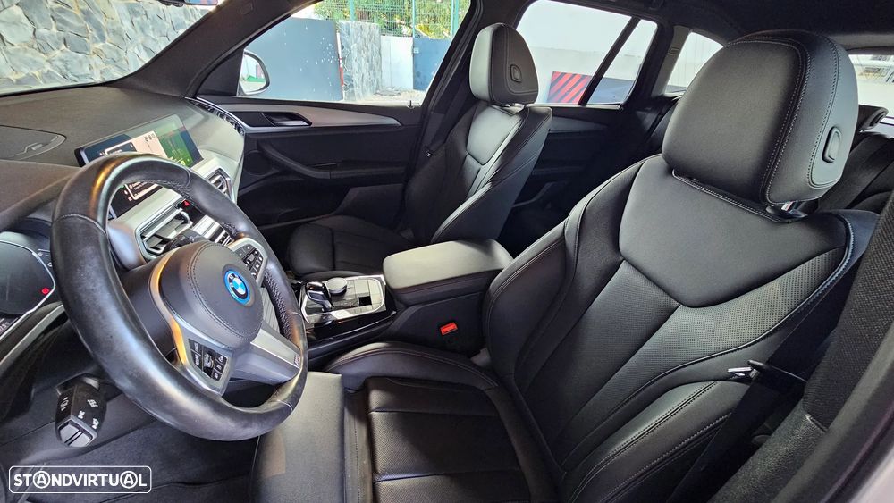 BMW X3 30 e xDrive Pack M Desportivo - 41