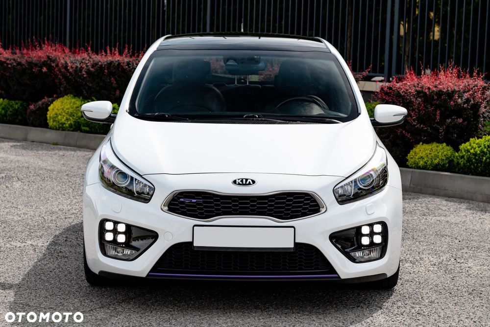 Kia Ceed 1.6 T-GDI GT - 7
