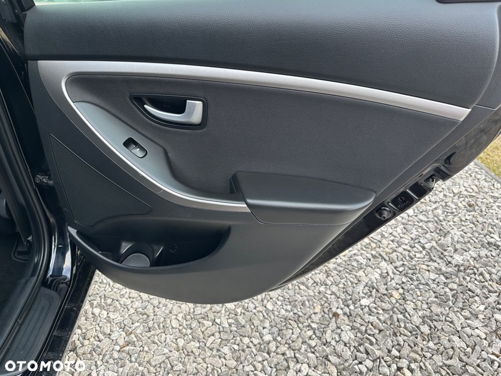 Hyundai i30 1.4 Passion Plus - 9