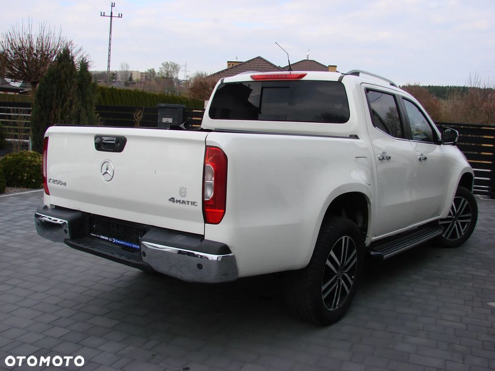 Mercedes-Benz Klasa X - 9