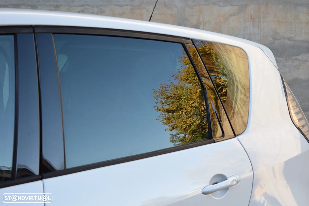 Renault Scénic 1.5 dCi Luxe - 16