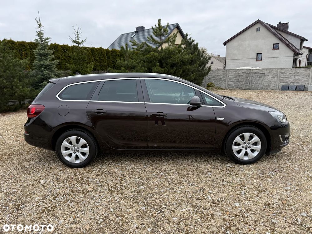 Opel Astra 1.4 T Cosmo - 11