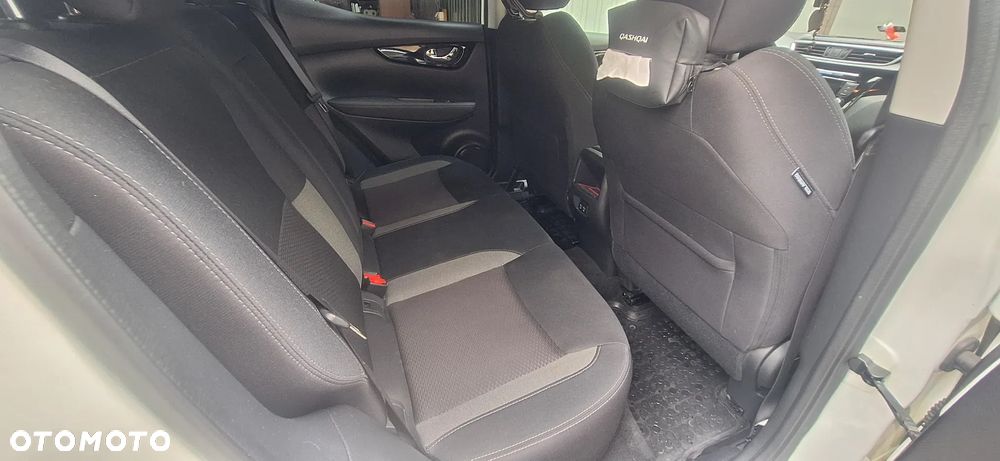 Nissan Qashqai 1.3 DIG-T N-Connecta - 14