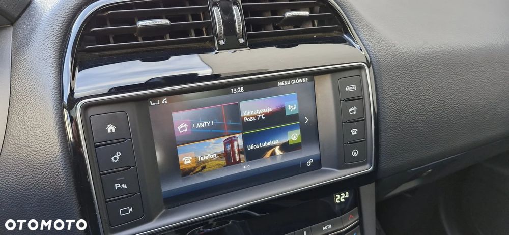 Jaguar F-Pace 2.0 i4D AWD R-Sport - 29