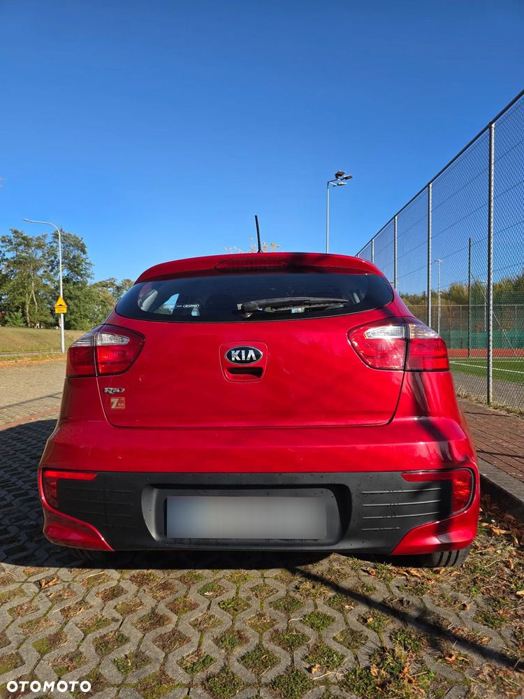 Kia Rio - 6