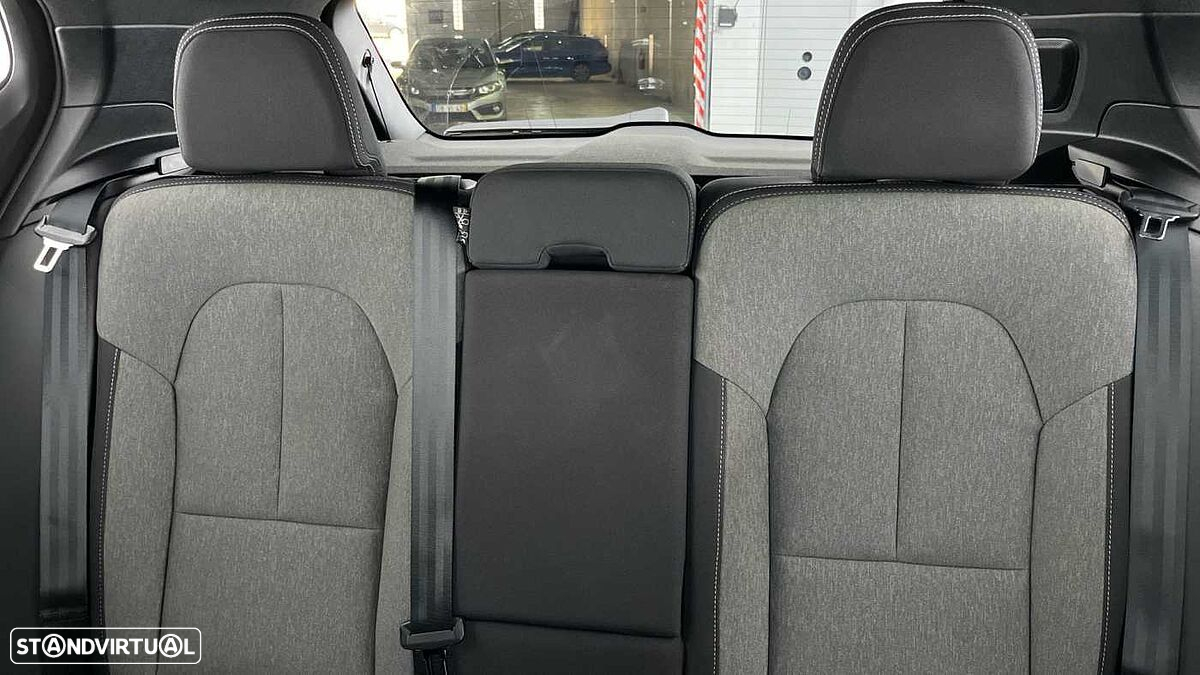 Volvo XC 40 - 26