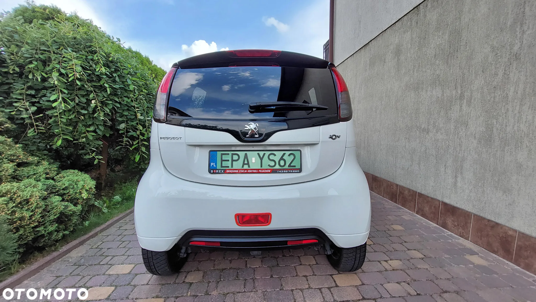 Peugeot iOn Active - 4