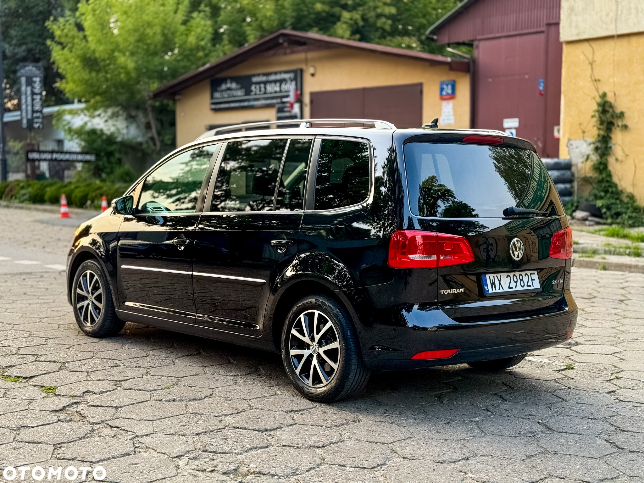 Volkswagen Touran 2.0 TDI DPF DSG Highline - 5