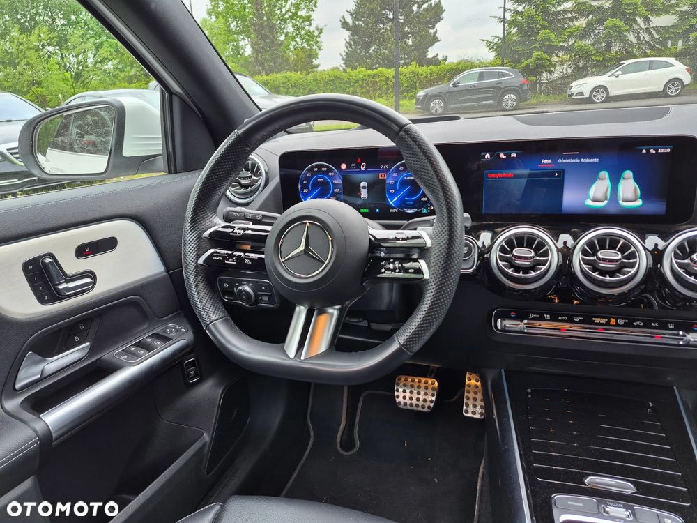 Mercedes-Benz EQA 300 4Matic - 27