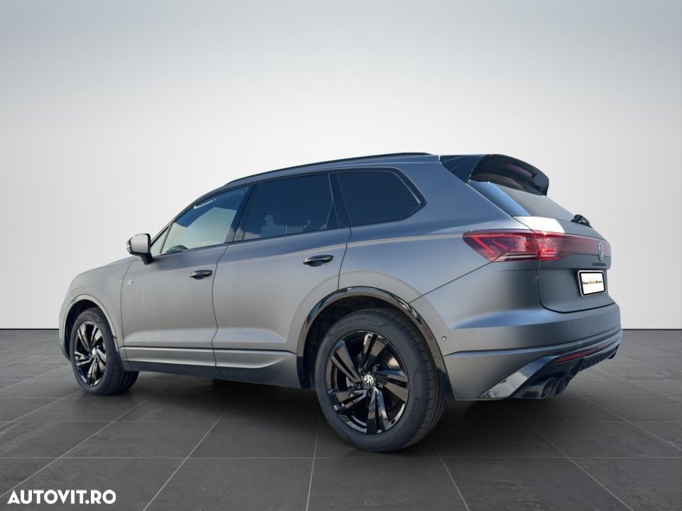 Volkswagen Touareg - 8