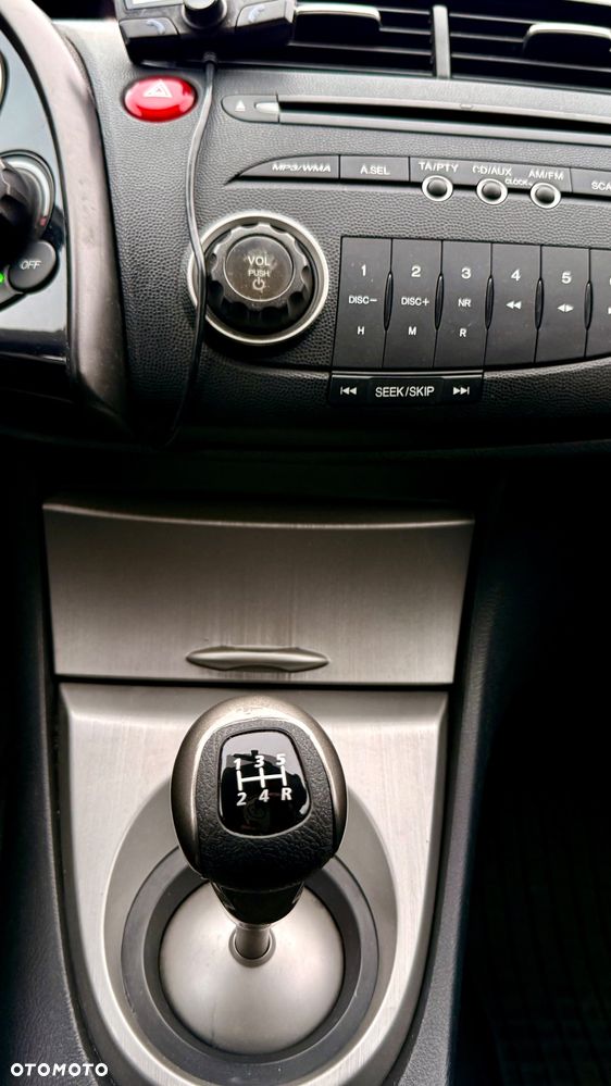 Honda Civic 1.4 Comfort - 24