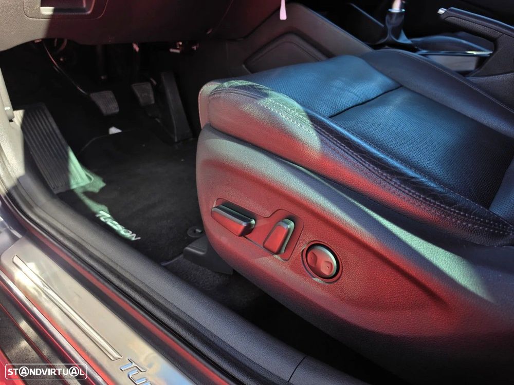 Hyundai Tucson 1.7 CRDi Executive - 9