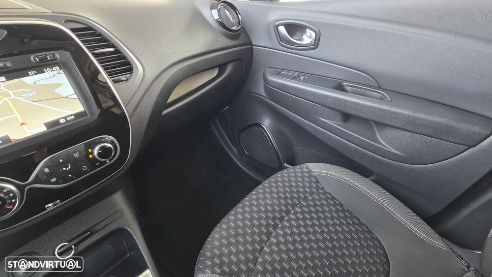Renault Captur 0.9 TCE Exclusive - 28