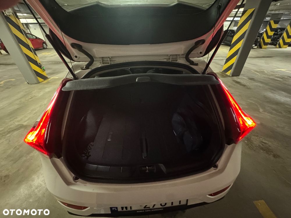 Volvo V40 T3 Drive-E Kinetic - 10