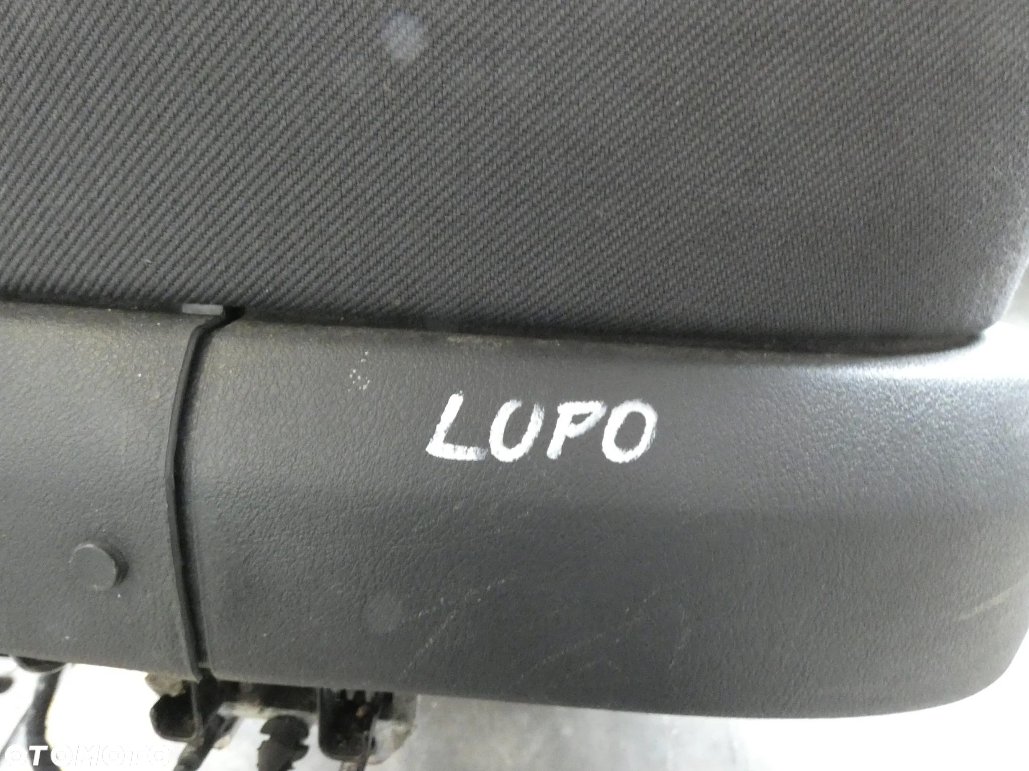 VW LUPO FOTELE PRZÓD KANAPA TYŁ KOMPLET MATERIAŁOWE CZERWONE TOM GORLICE - 16