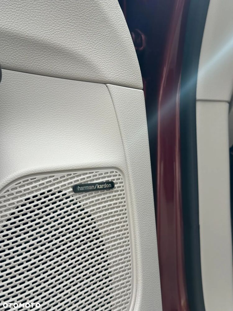 Chrysler Pacifica - 12