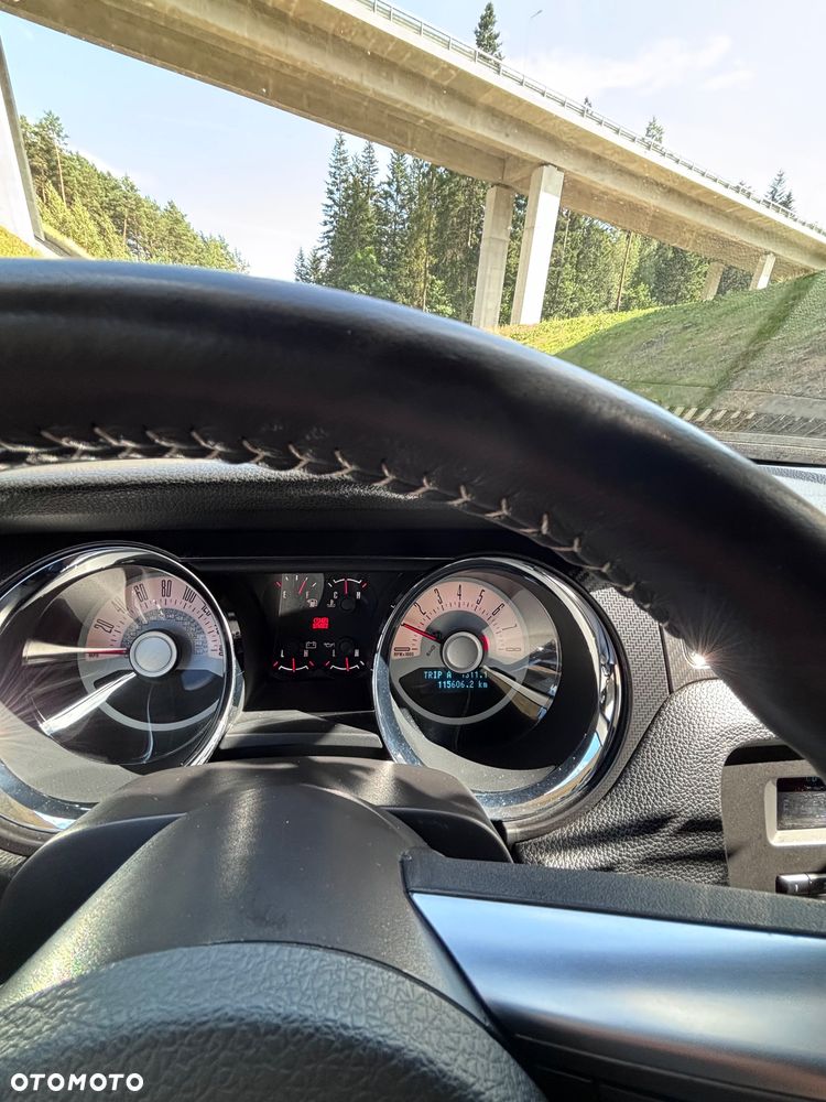 Ford Mustang 5.0 V8 GT - 9
