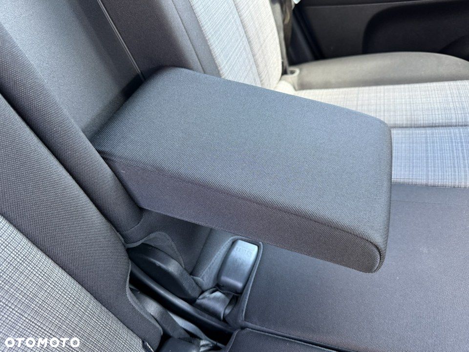 Kia Venga 1.6 CVVT ISG Spirit - 34