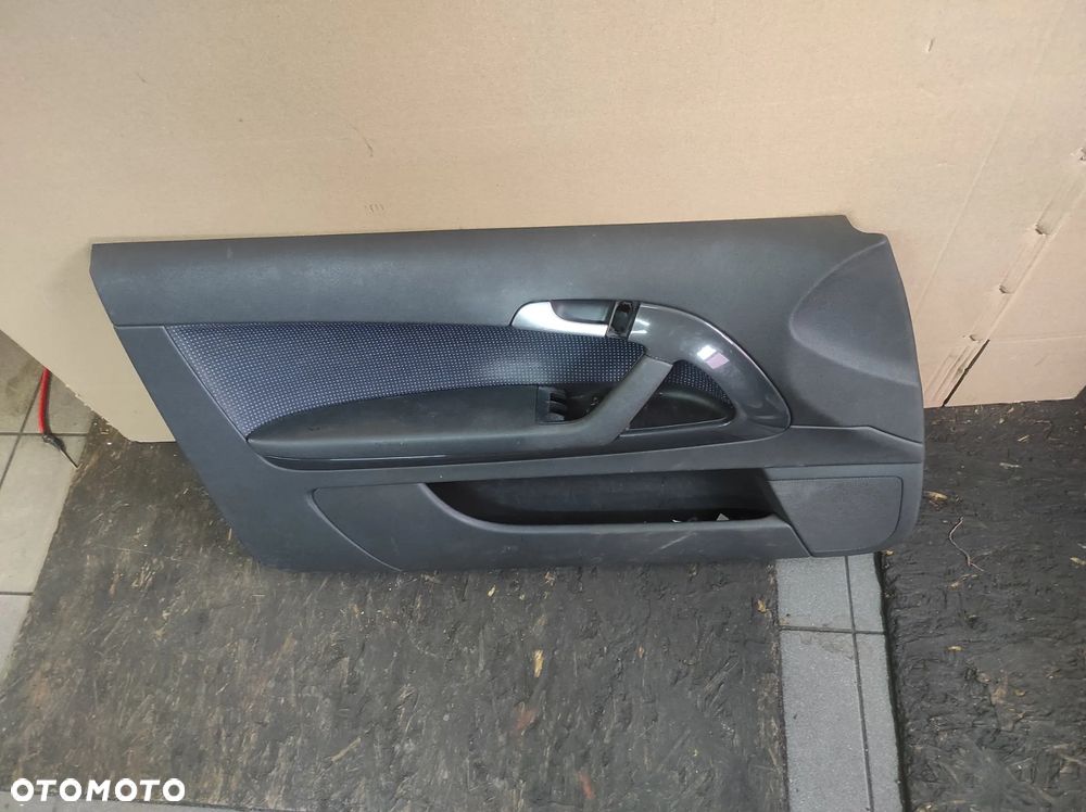 AUDI A3 8P 3 DRZWI BOCZEK LEWY KIEROWCY RĄCZKA PODŁOKIETNIK CZARNY WYSYŁKA !!!!!!! - 4
