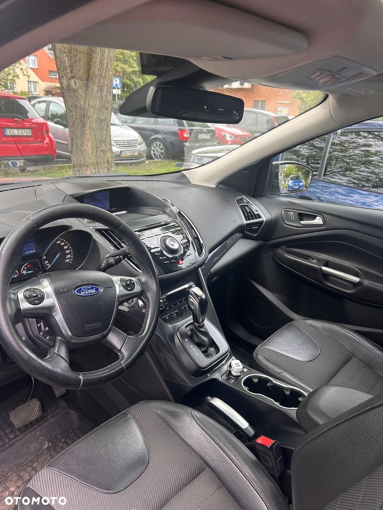 Ford Kuga 2.0 TDCi 4x4 Titanium - 2