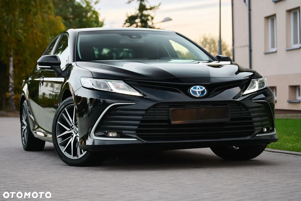 Toyota Camry 2.5 Hybrid Executive CVT - 24