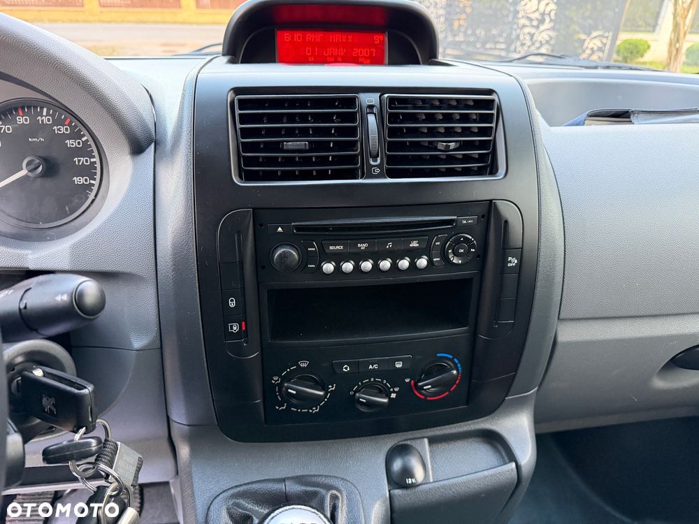 Peugeot Expert - 21