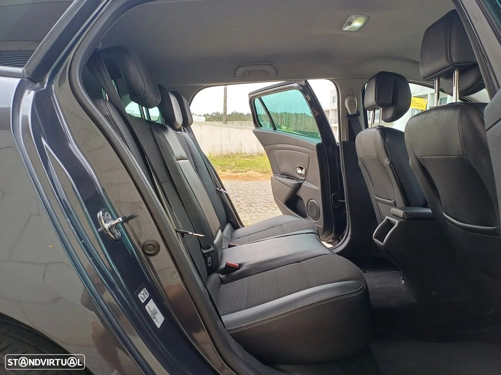 Renault Mégane Sport Tourer 1.5 dCi GT Line CO2 Champion - 36