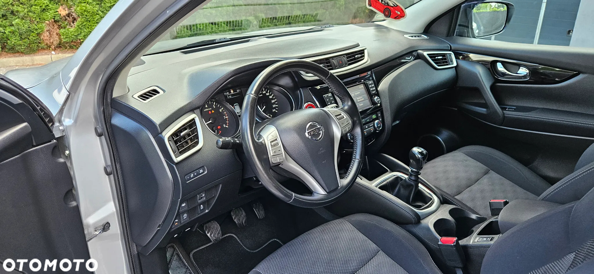 Nissan Qashqai 1.2 DIG-T N-Connecta EU6 - 6