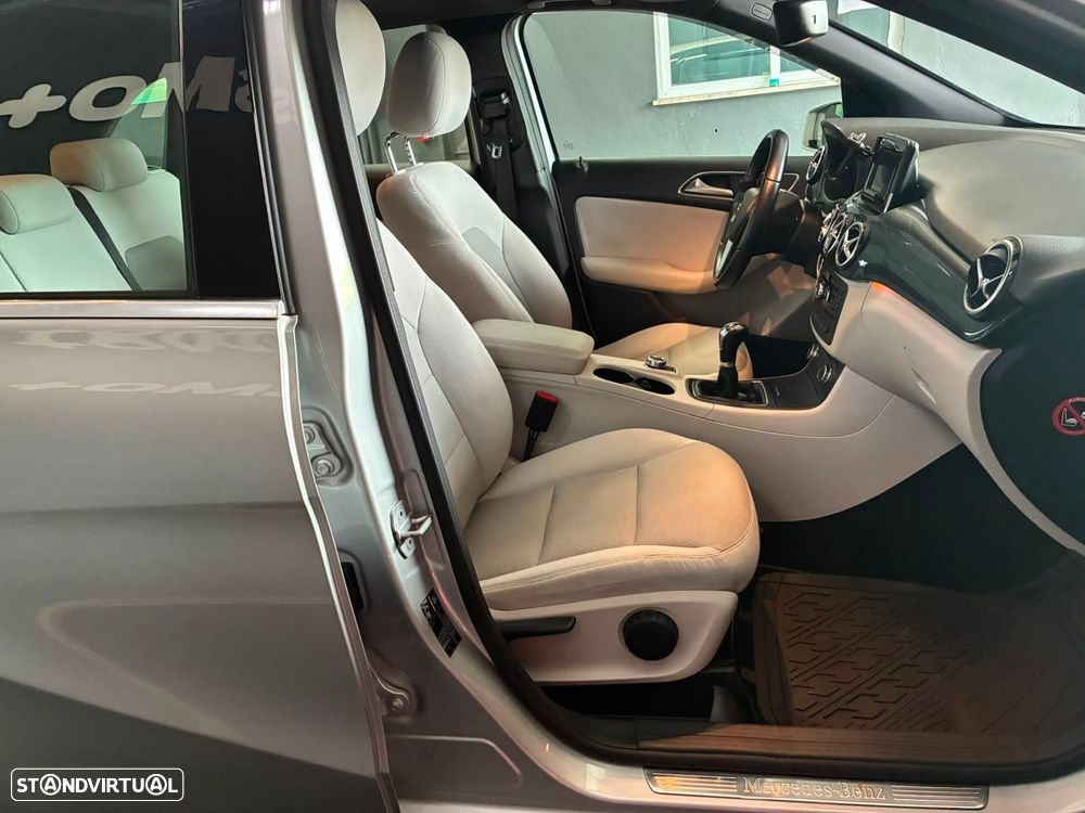 Mercedes-Benz B 180 CDI BlueEFFICIENCY - 37