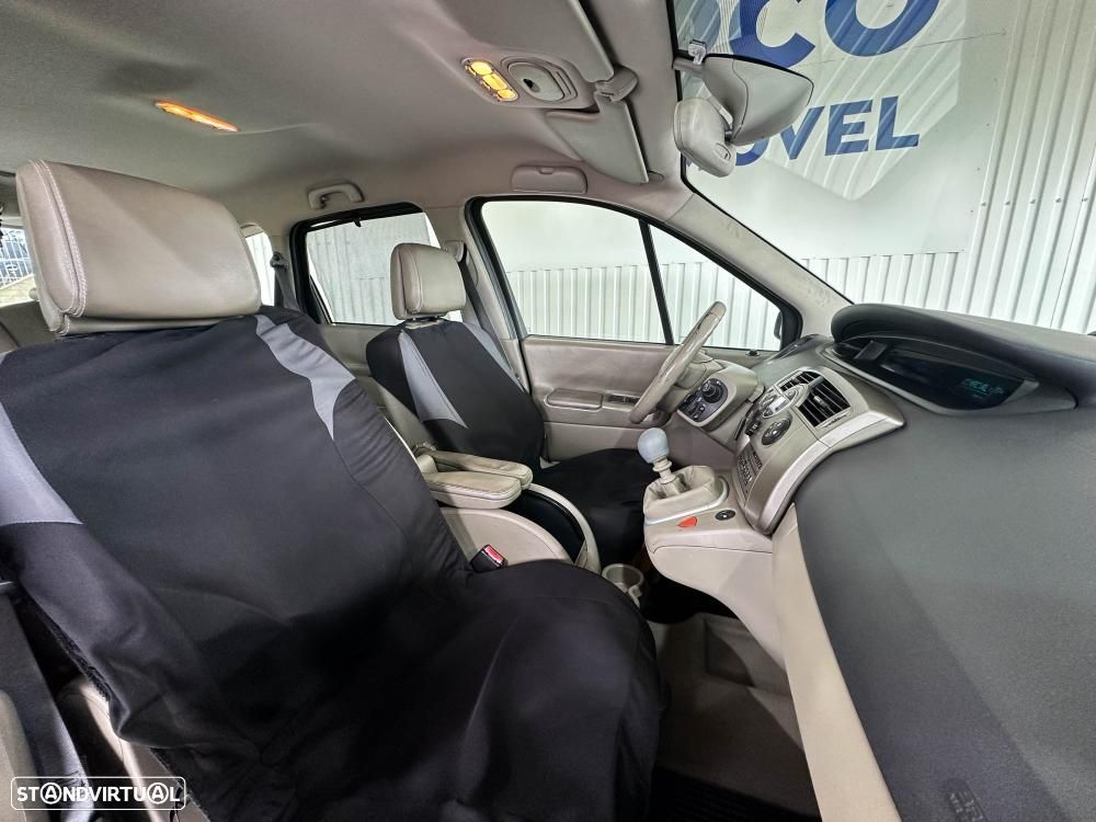 Renault Grand Scénic 1.5 dCi Dynamique S 7L. - 8