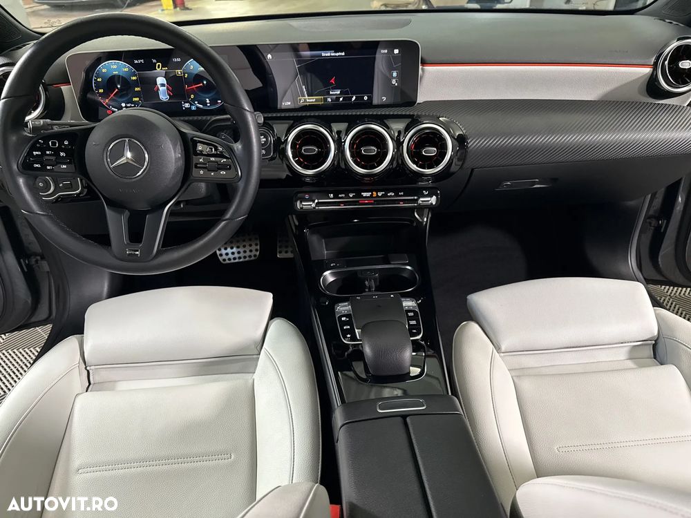Mercedes-Benz A 200 7G-DCT - 10