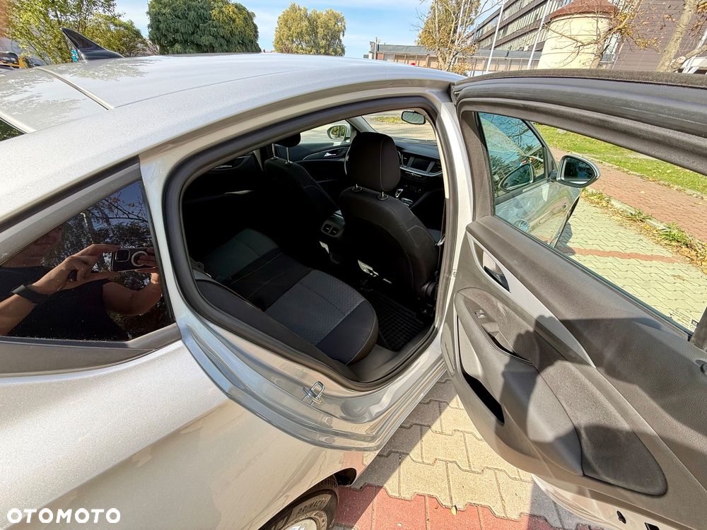 Opel Insignia 1.5 T Elite S&S Eco - 9
