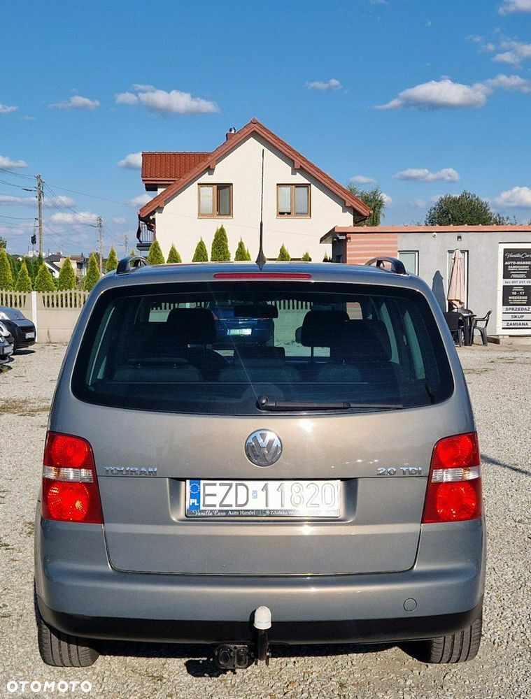 Volkswagen Touran 2.0 TDI Q-Line - 34
