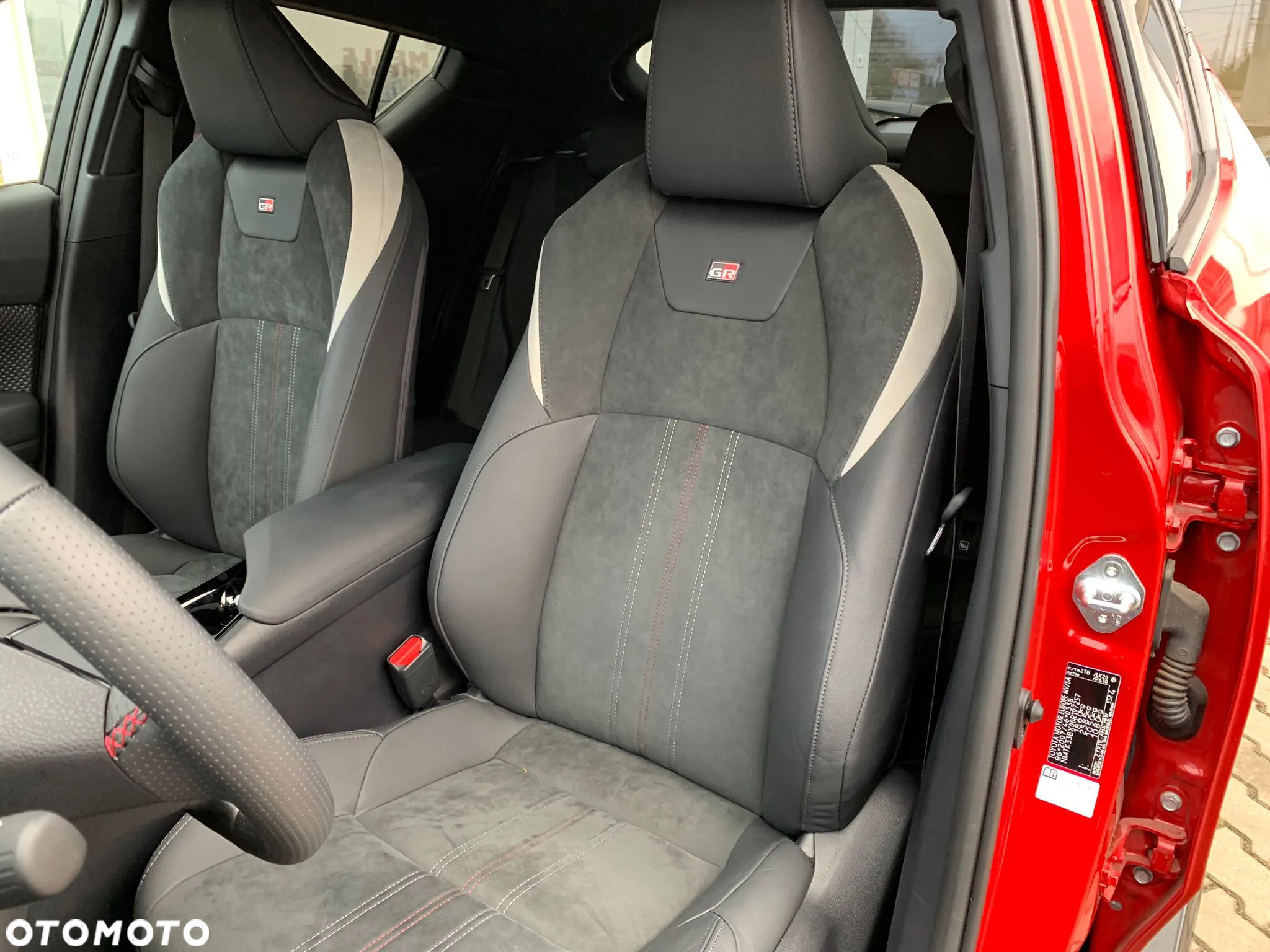 Toyota C-HR 1.8 Hybrid GPF GR Sport - 15