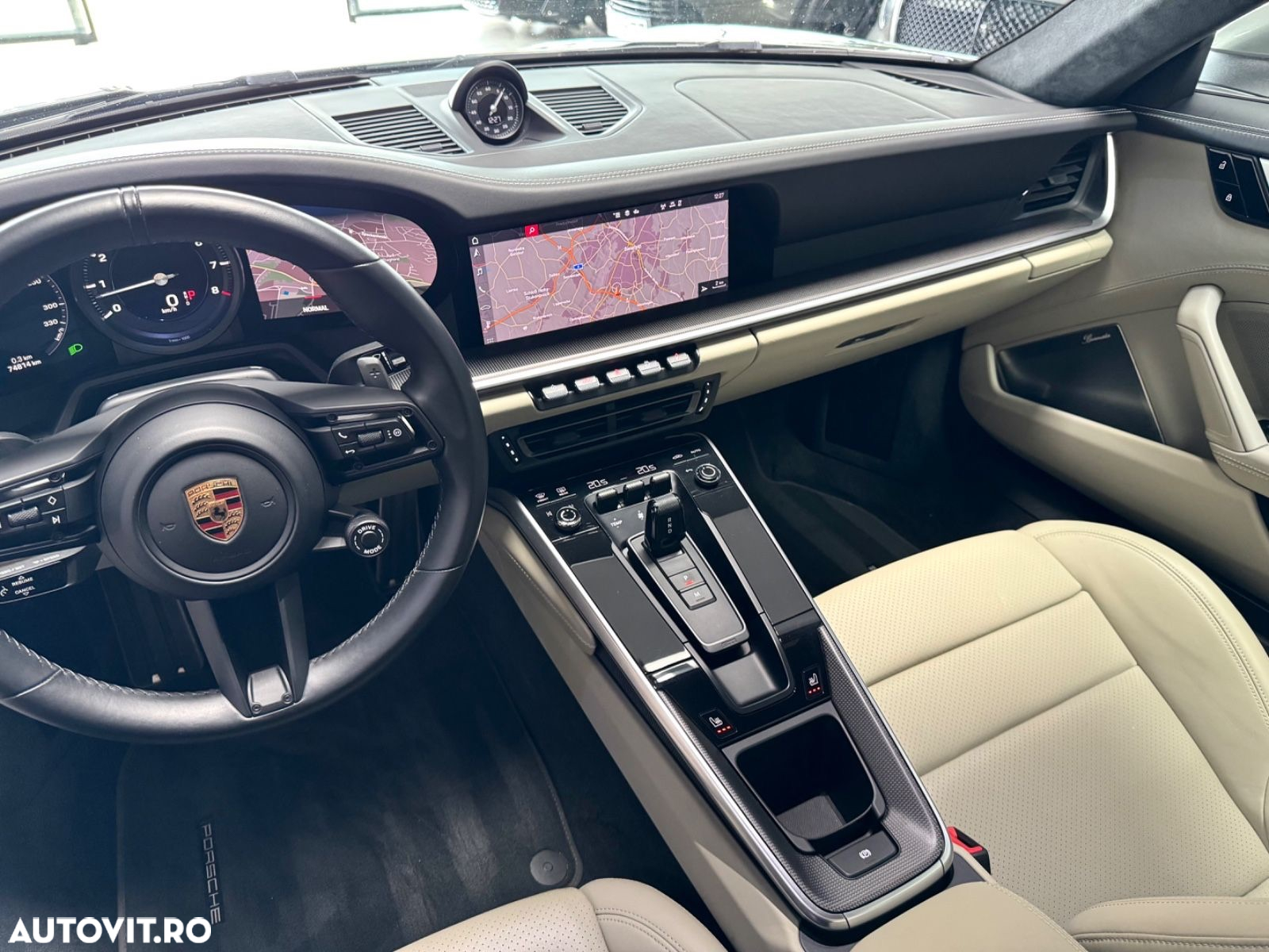 Porsche 911 Carrera 4S - 10