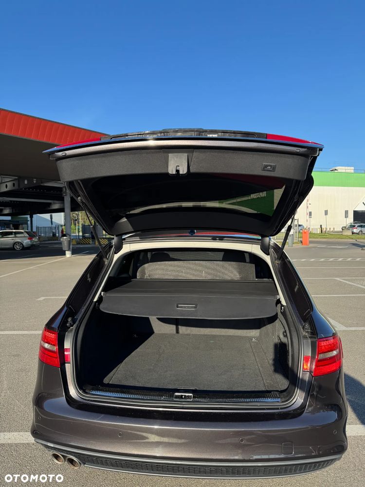 Audi A4 Avant 2.0 TDI Multitronic - 9